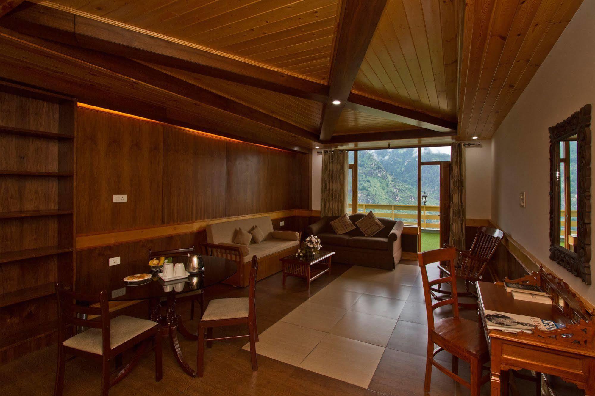 Vivaan The Sunrise Resort Manali  Ngoại thất bức ảnh